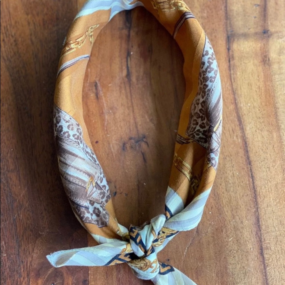 Vintage Fendi Handkerchief - Picture 4 of 9